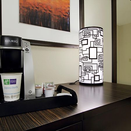 Holiday Inn Express - Colorado Springs - First & Main By Ihg Dış mekan fotoğraf