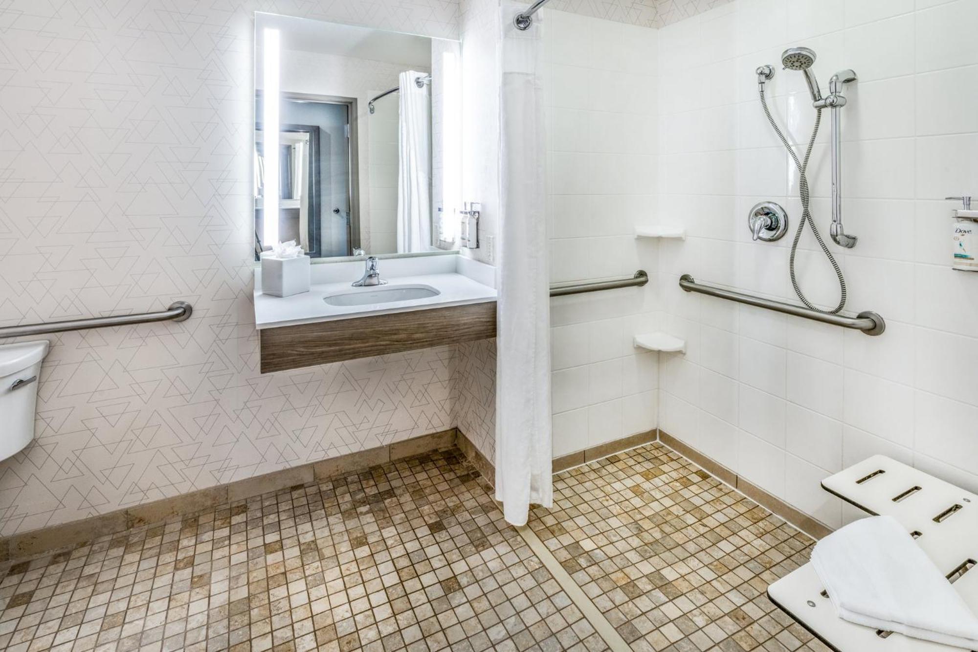 Holiday Inn Express - Colorado Springs - First & Main By Ihg Dış mekan fotoğraf