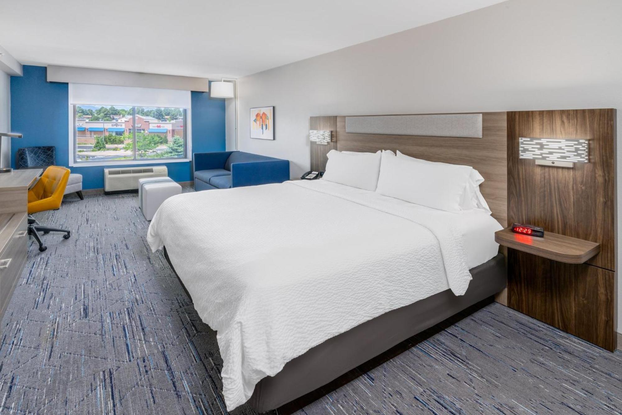 Holiday Inn Express - Colorado Springs - First & Main By Ihg Dış mekan fotoğraf
