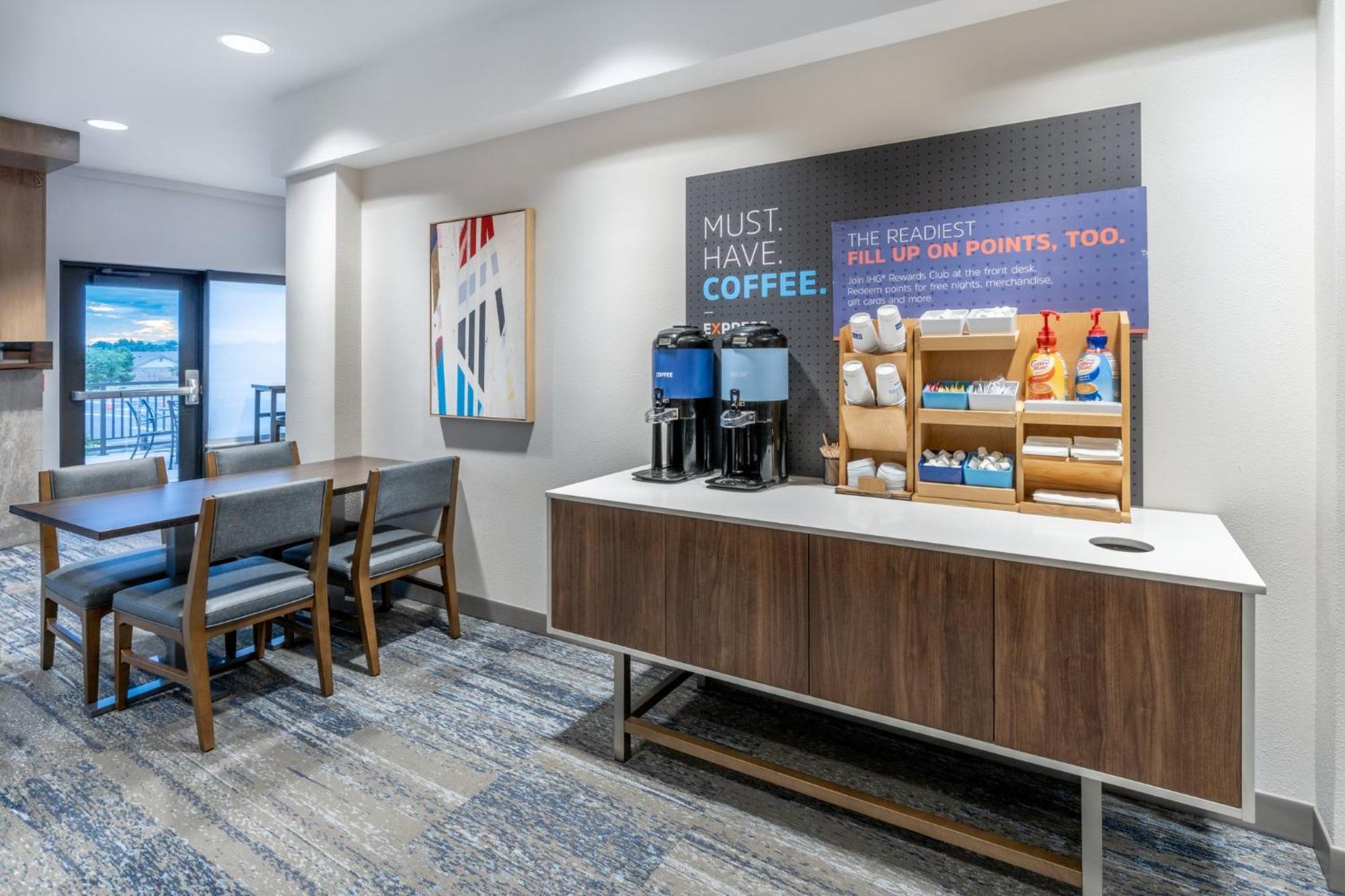 Holiday Inn Express - Colorado Springs - First & Main By Ihg Dış mekan fotoğraf