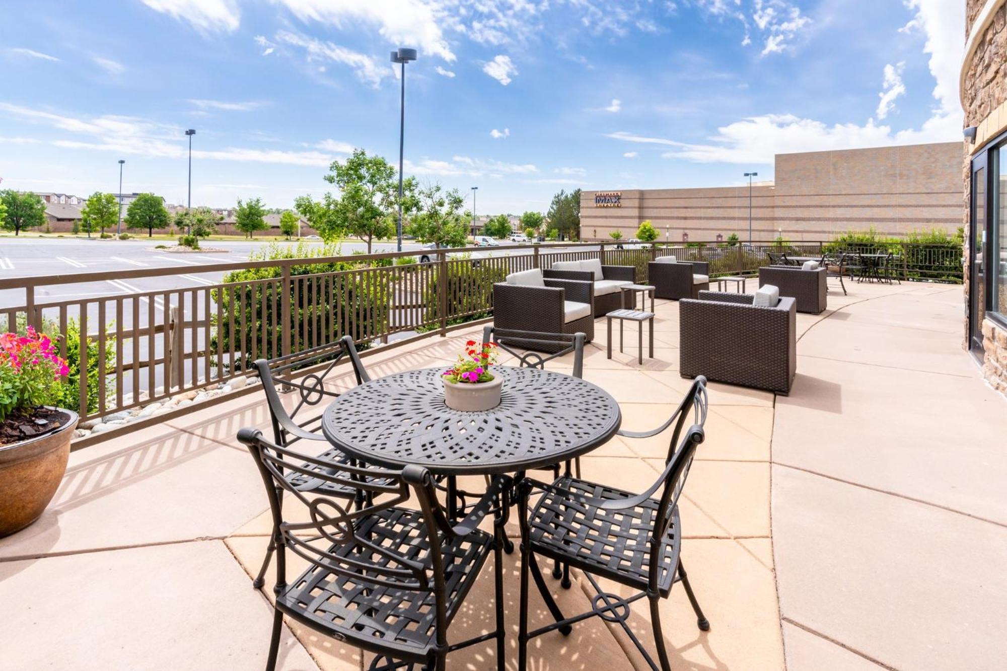 Holiday Inn Express - Colorado Springs - First & Main By Ihg Dış mekan fotoğraf