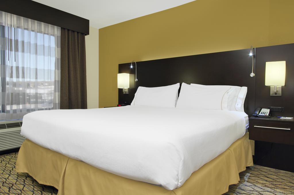 Holiday Inn Express - Colorado Springs - First & Main By Ihg Dış mekan fotoğraf