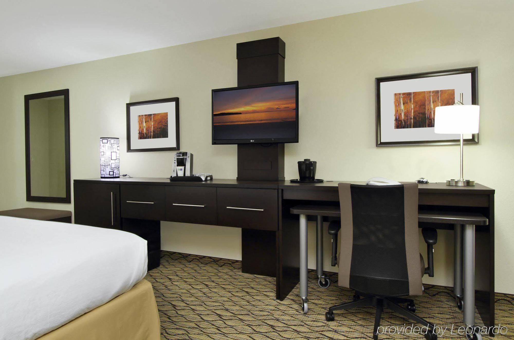Holiday Inn Express - Colorado Springs - First & Main By Ihg Dış mekan fotoğraf
